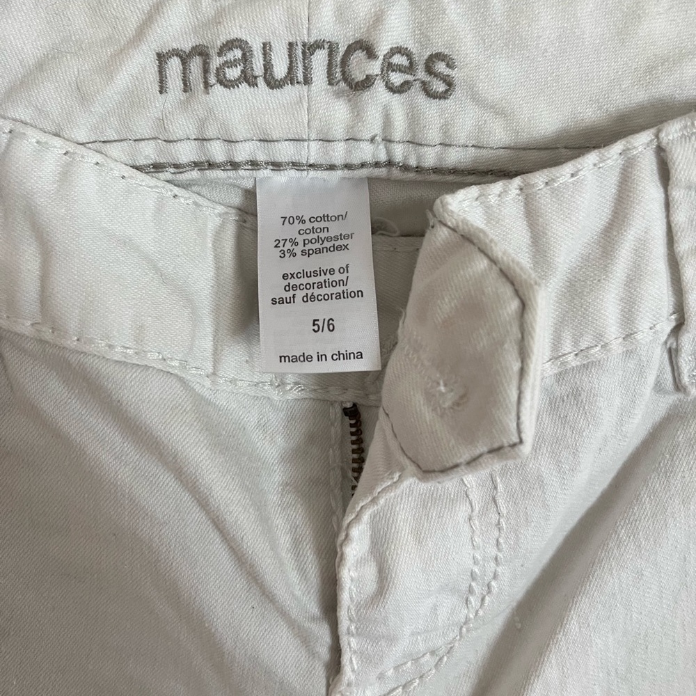 Maurice’s capris - Picture 2 of 3